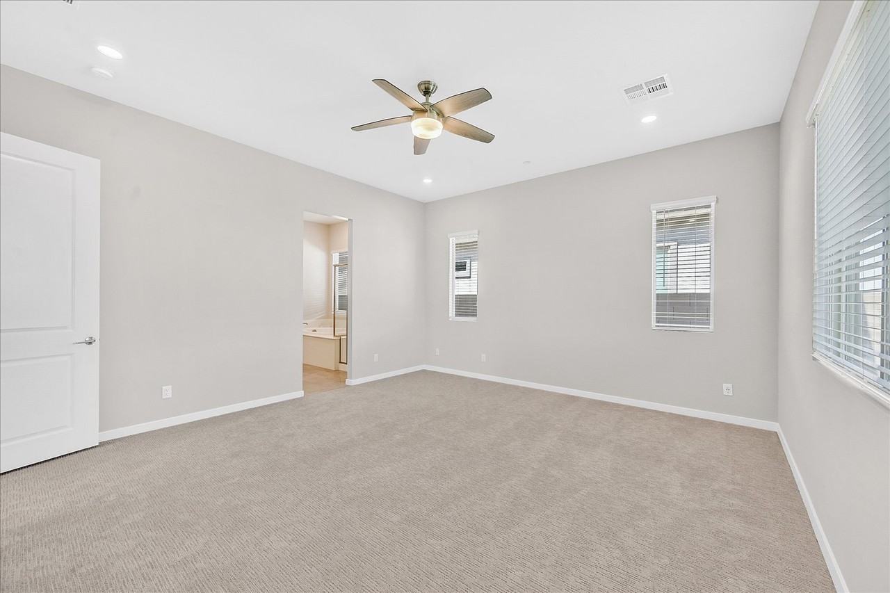 11807 Pippa Ave - Photo 2 of 37