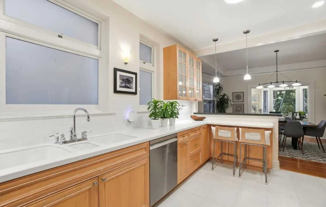 1768 Pacific Ave - Photo 6 of 11