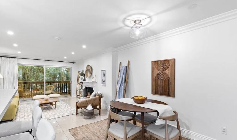 5112 Raintree Cir - Photo 3 of 13