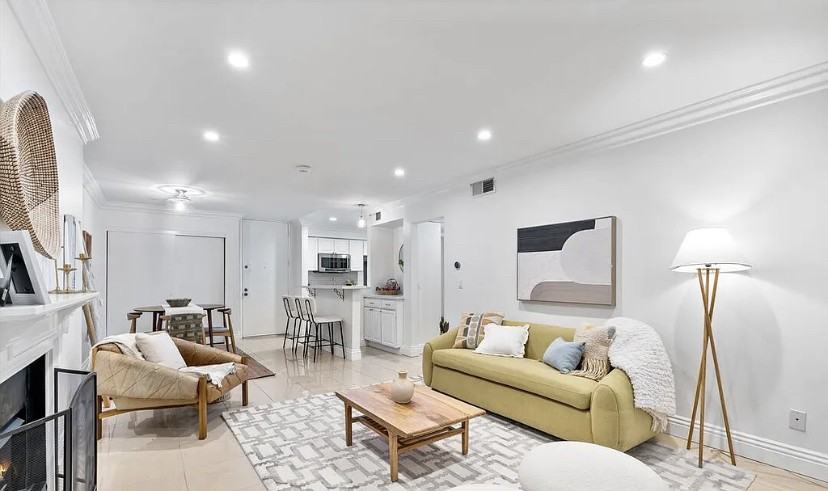 5112 Raintree Cir - Photo 5 of 13