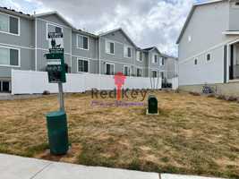 featured image of 37 N Wayne Way