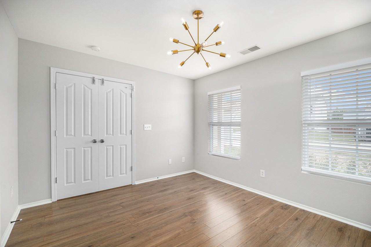 9529 Birchcroft Ln - Photo 7 of 19