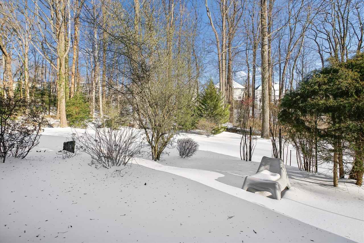 4623 University Dr - Photo 4 of 40