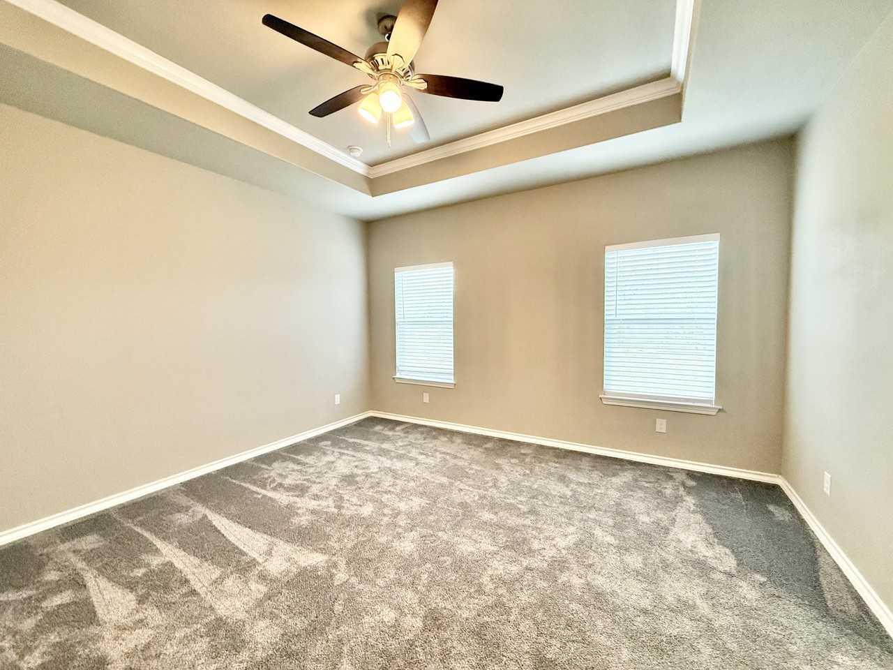 1307 Willow St - Photo 7 of 15