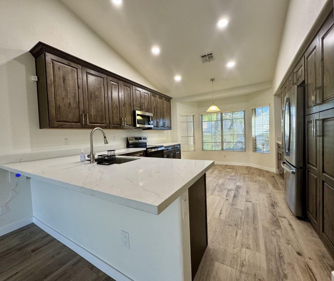 830 N Granada Dr - Photo 2 of 23