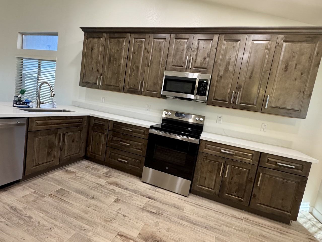 830 N Granada Dr - Photo 6 of 23