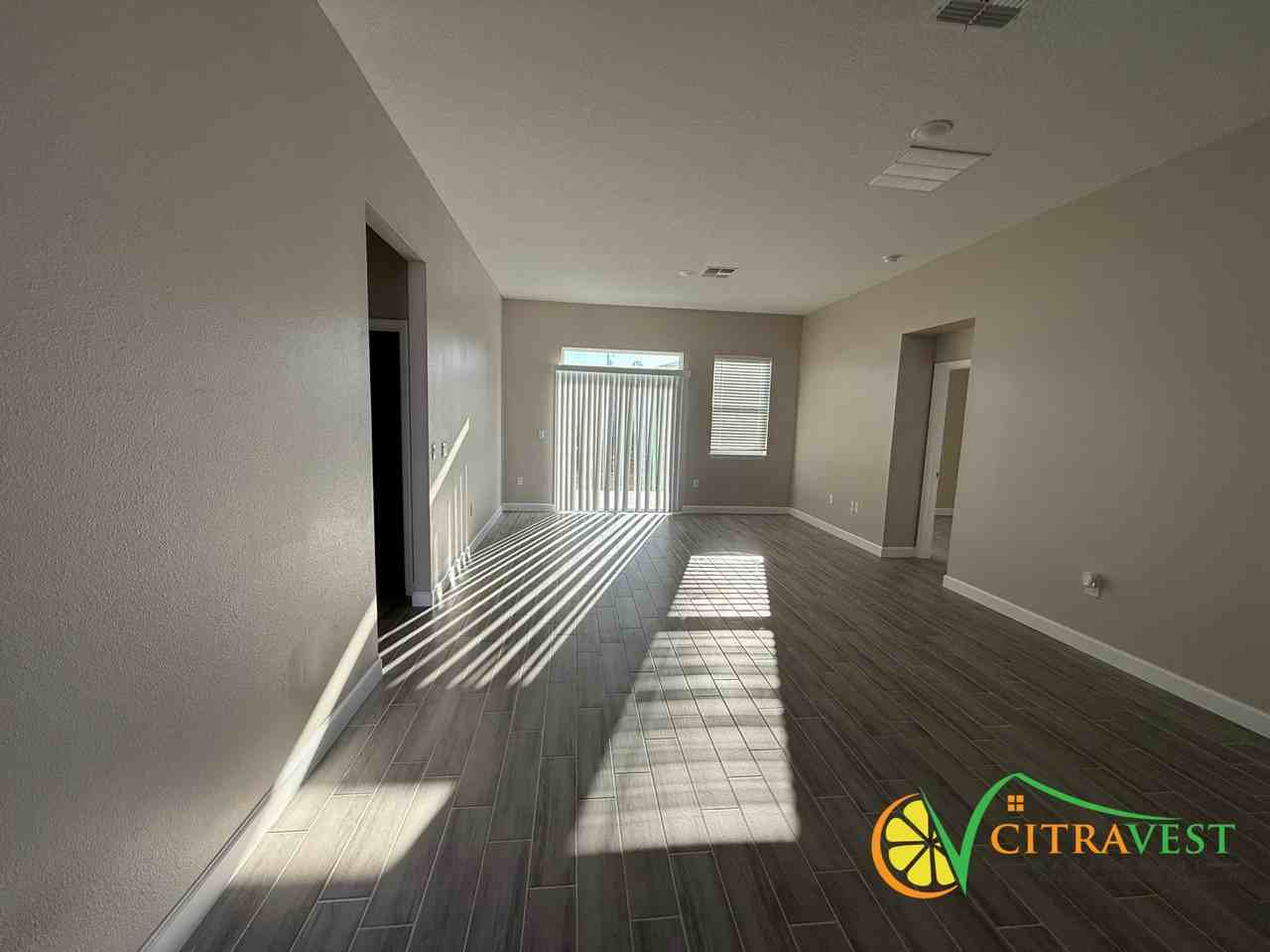 106 Maple Dr - Photo 2 of 18