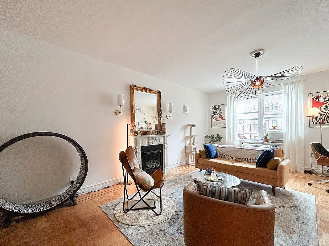 100 Bennett Ave - Photo 3 of 8