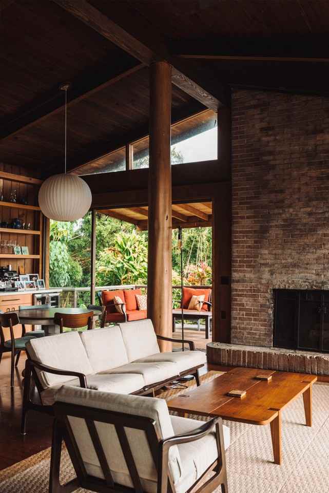 4073 Round Top Dr - Photo 5 of 9