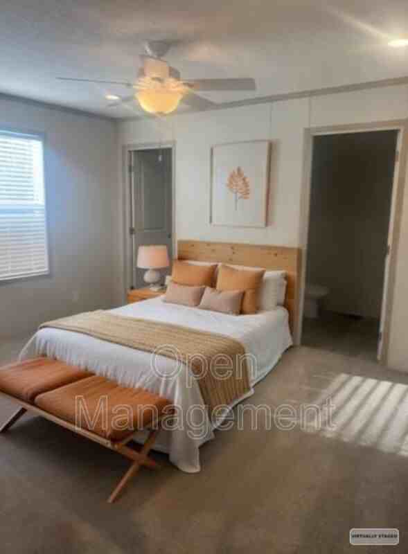 825 1st Ave S - Photo 2 of 13