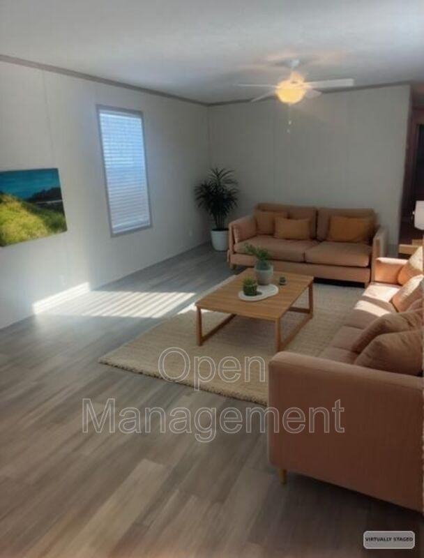 825 1st Ave S - Photo 2 of 15