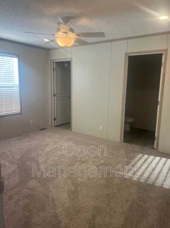 825 1st Ave S - Photo 6 of 15