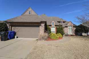 1716 W Austin St - Photo 1 of 1