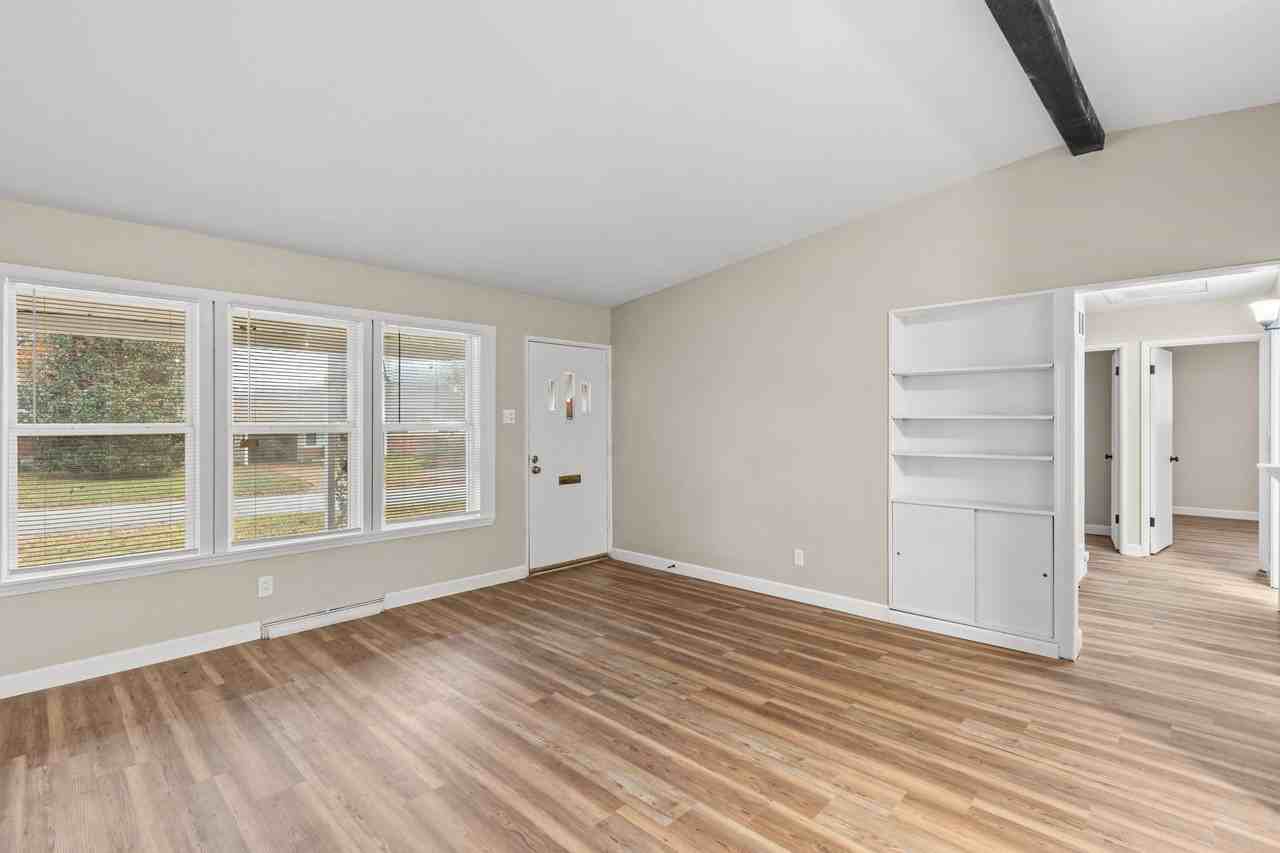 2251 Hollis Dr - Photo 4 of 27