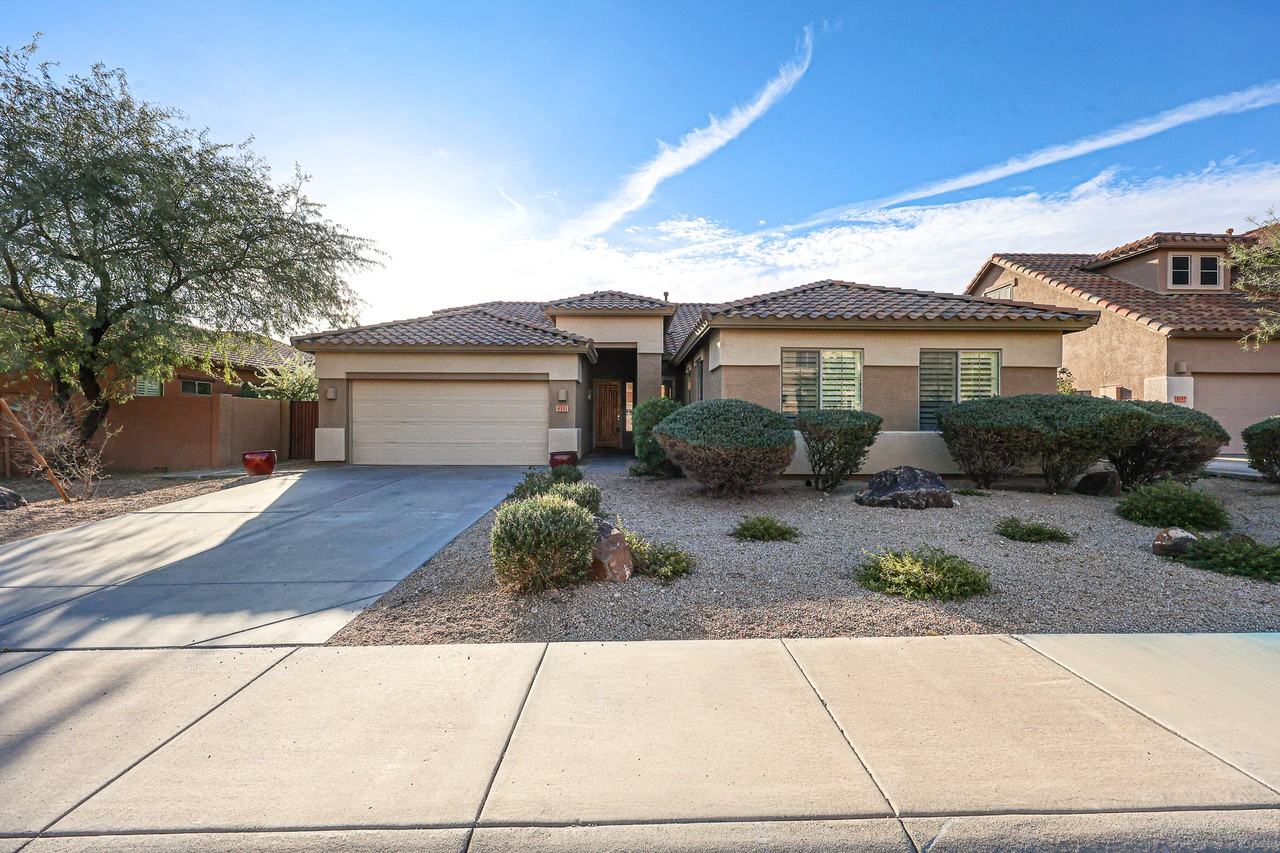 8351 W Rosewood Ln - Photo 7 of 38