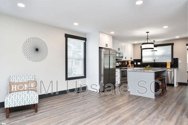 105 Mcmakin Dr - Photo 7 of 29