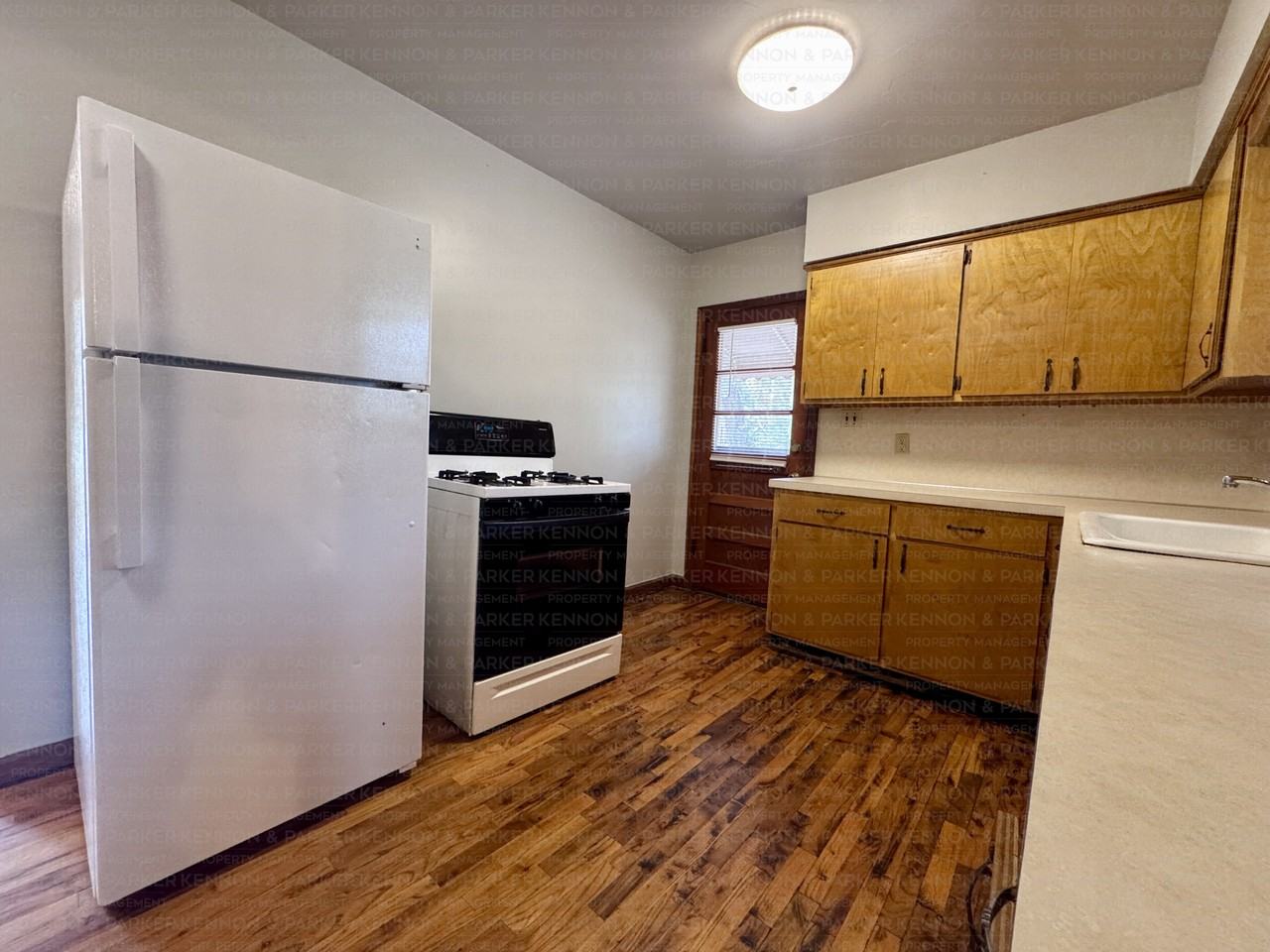 5618 Perry Ave - Photo 5 of 17