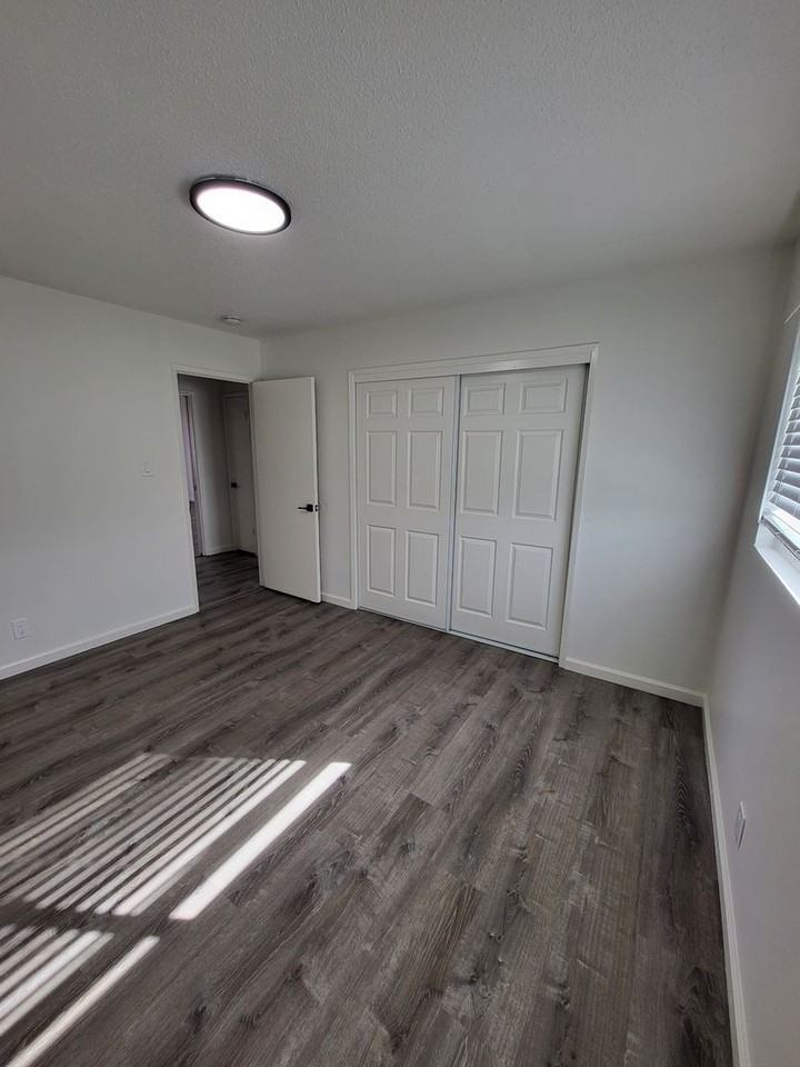 23rd Street Apartments - Photo 4 of 20