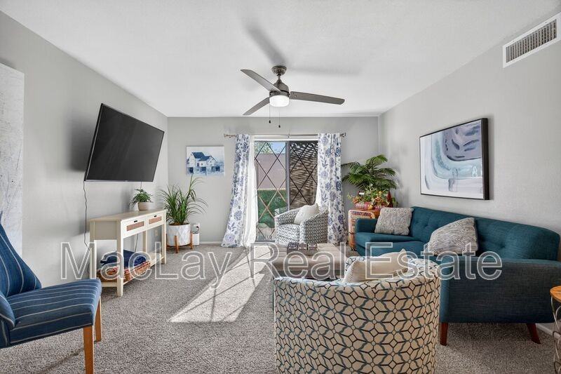 1920 W Lindner Ave #214 - Photo 7 of 46