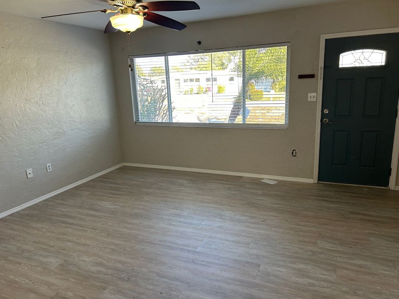 1735 Dodge Ave - Photo 2 of 19