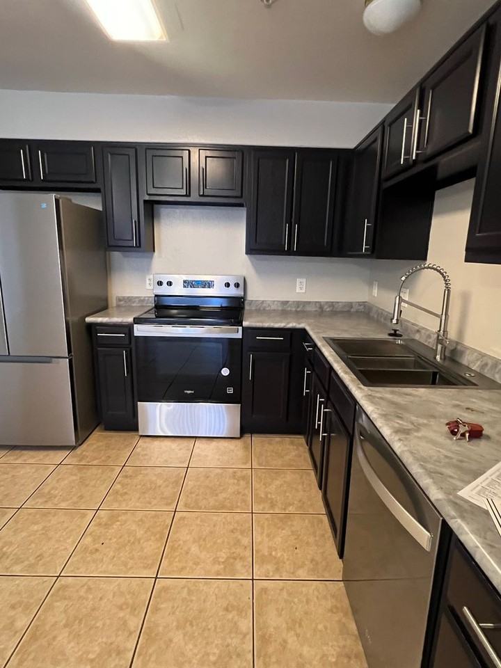 1622 S 31st Ave - Photo 4 of 16