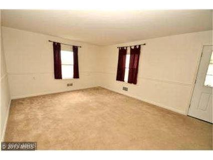 918 Seneca Park Rd - Photo 2 of 6