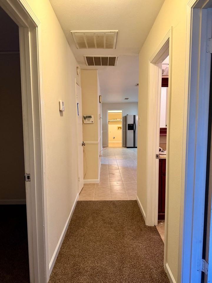 9042 Sara Ln - Photo 6 of 10