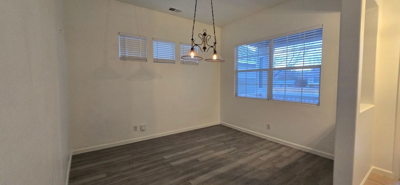 10150 Buckeye Ct - Photo 6 of 13