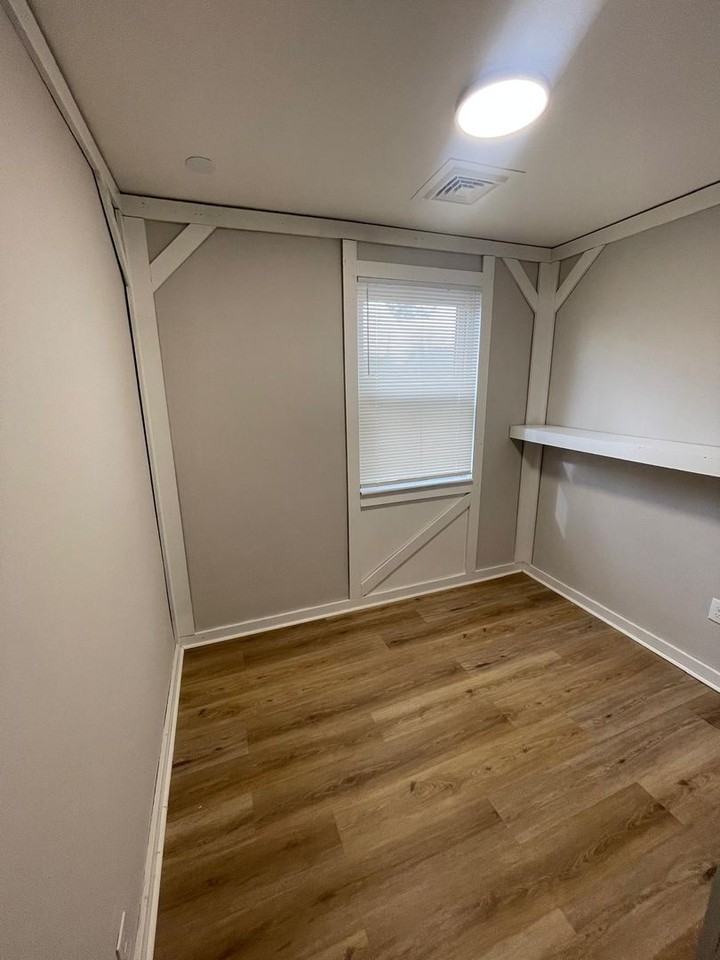 102 Lincoln Ave - Photo 7 of 17