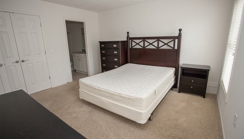 2111 Purple And Gold Way - Photo 2 of 18