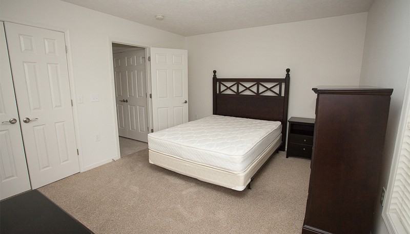 2111 Purple And Gold Way - Photo 4 of 18