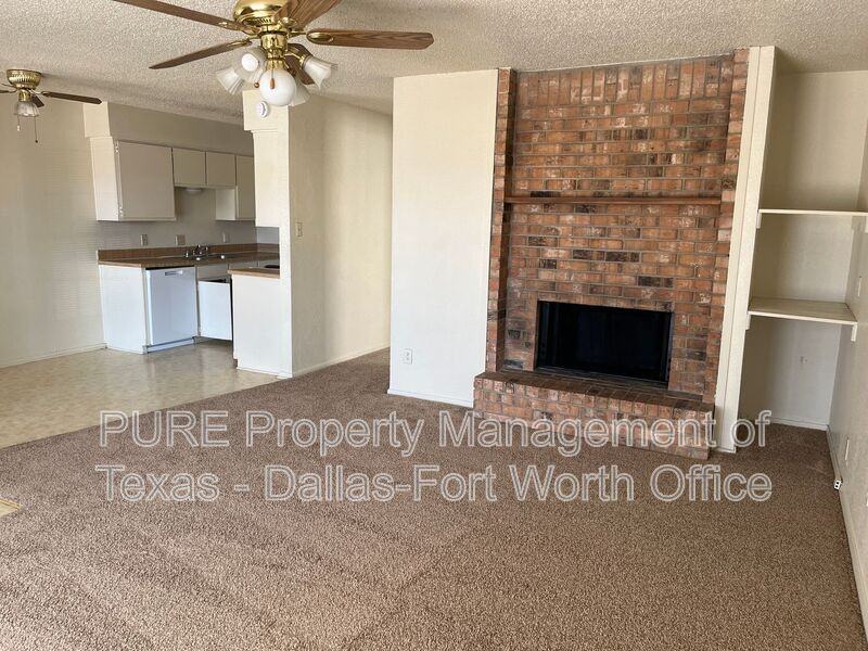 423 Claire Ct - Photo 3 of 11