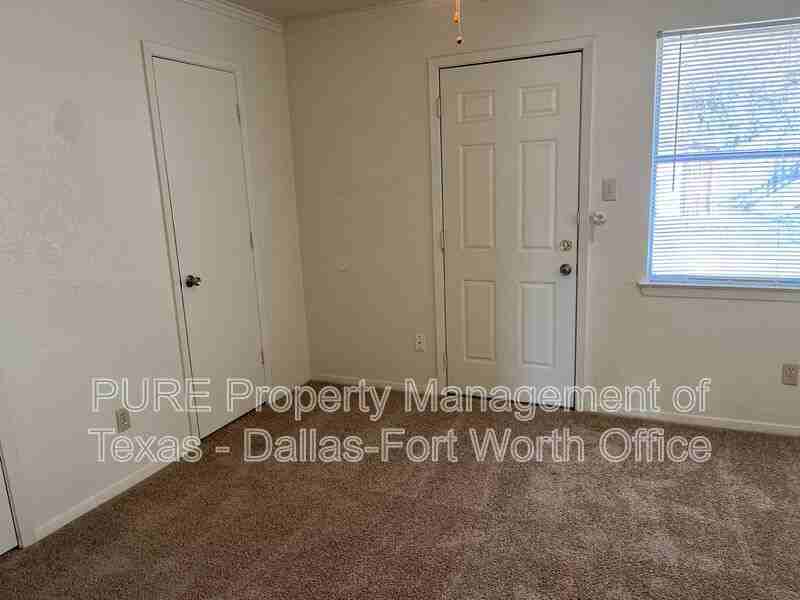 423 Claire Ct - Photo 6 of 11