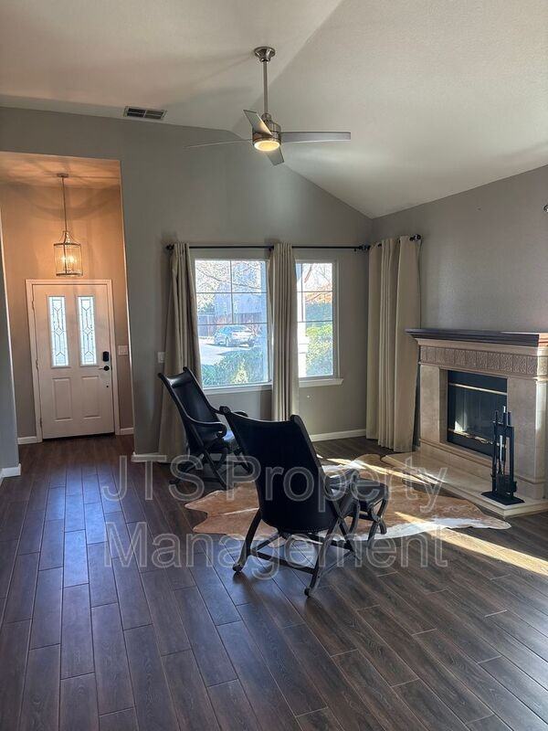 6521 Turnstone Way - Photo 4 of 24