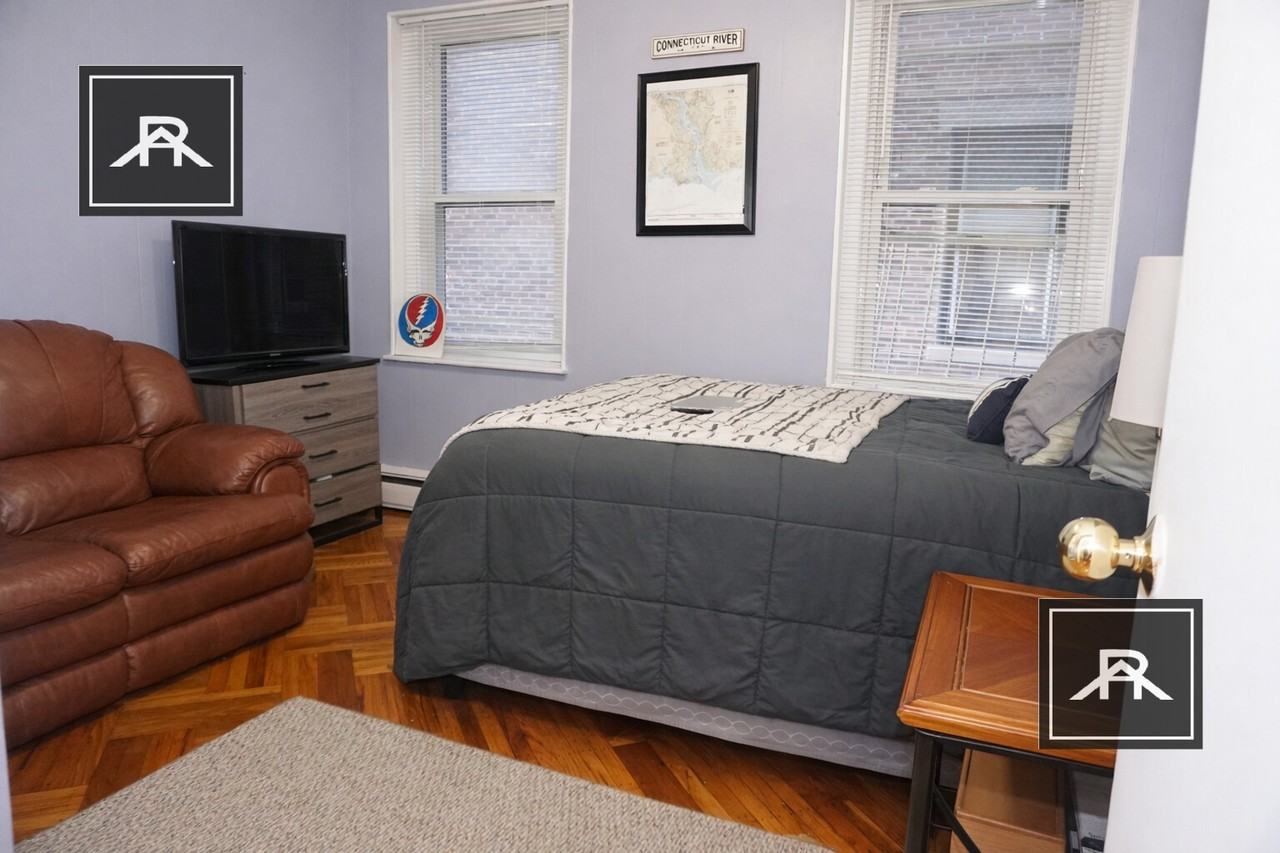 7 Aberdeen St #3 - Photo 4 of 9