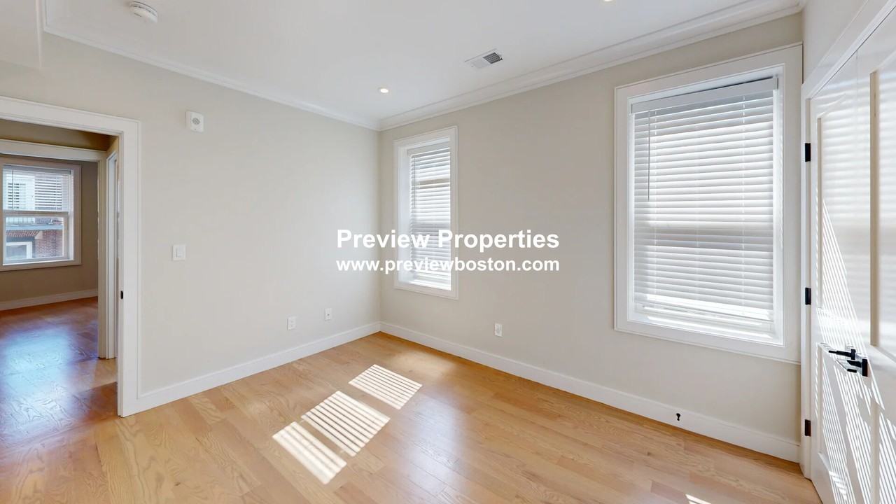 Allston St #6P - Photo 4 of 9