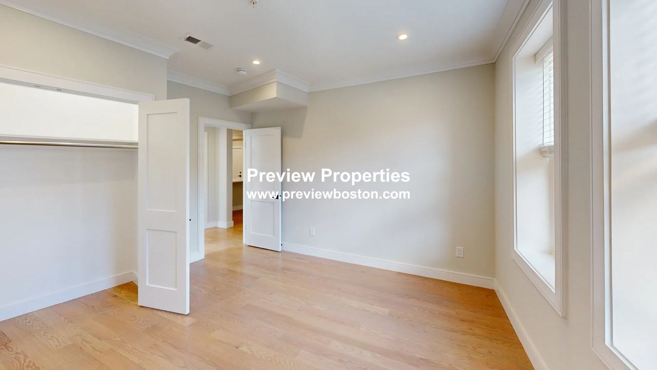 Allston St #6P - Photo 7 of 9