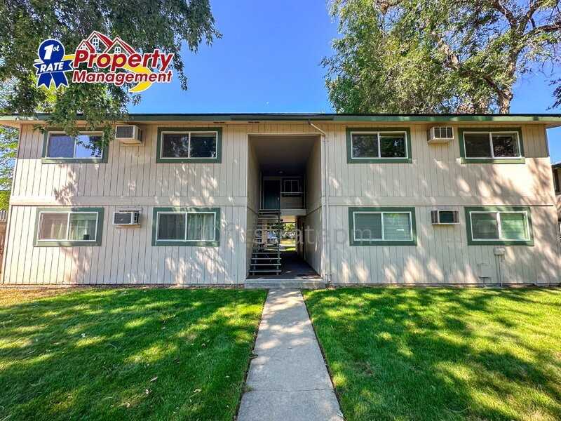 733 W Belmont St - Photo 2 of 33