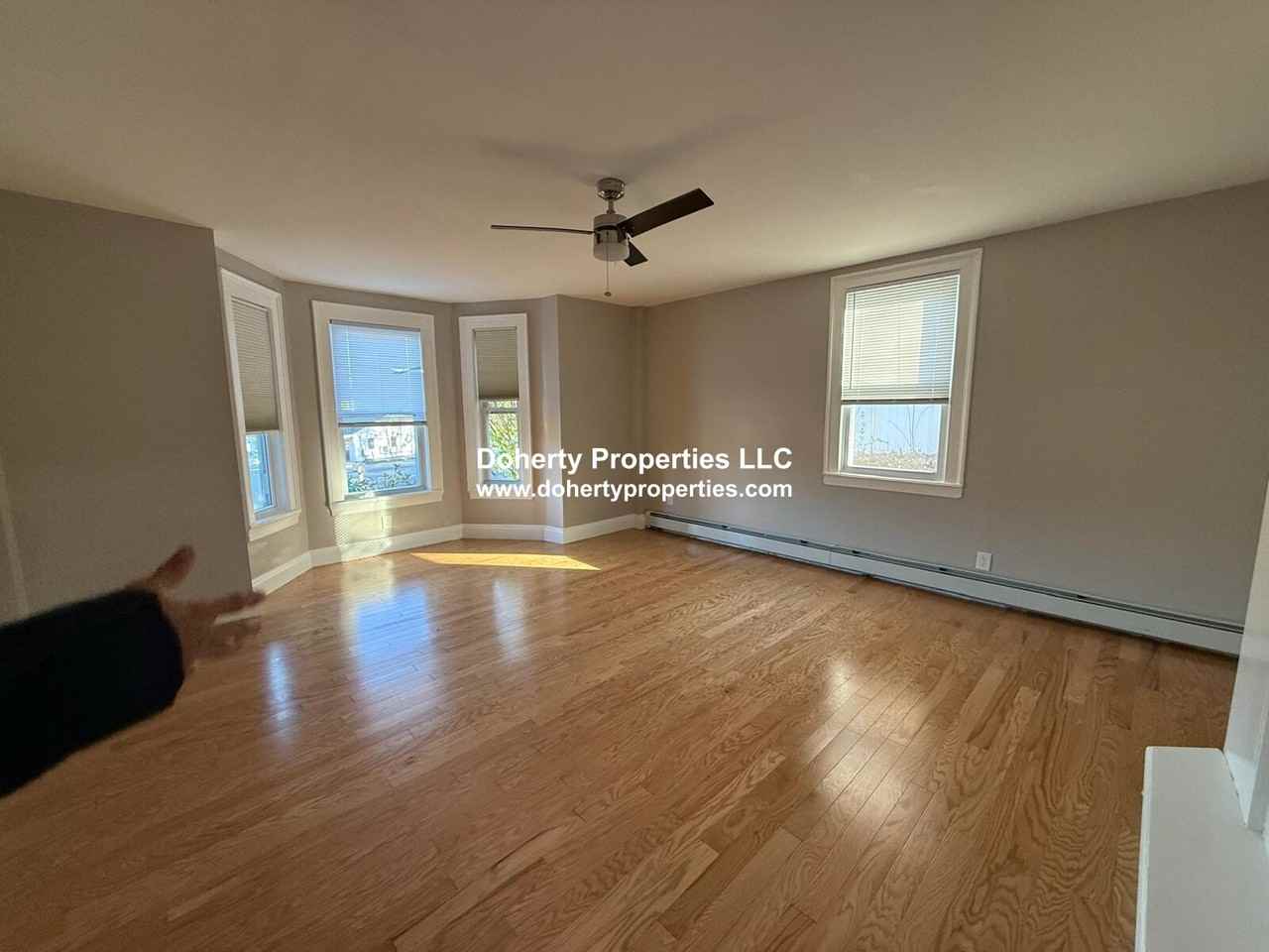 5 Westford Rd - Photo 3 of 18