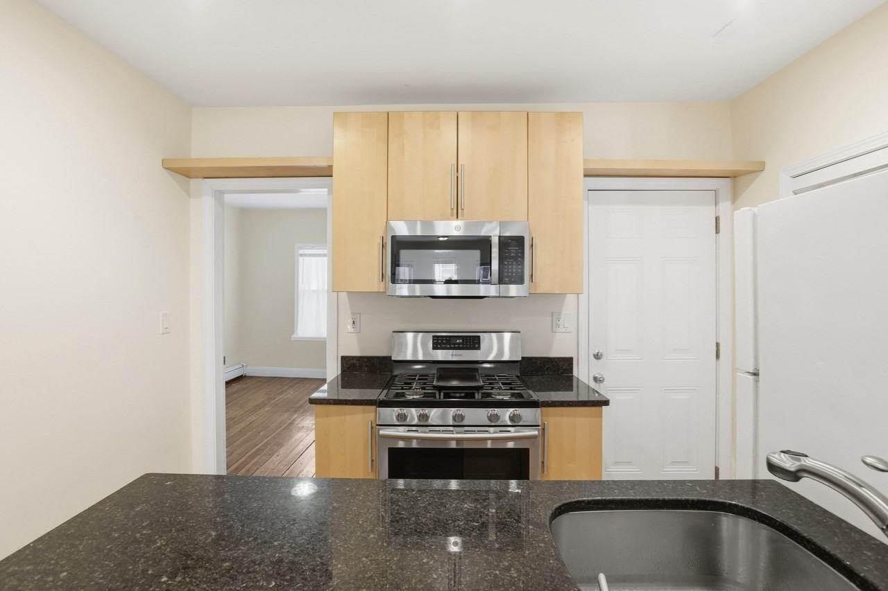 13 Howard St #1 - Photo 6 of 21