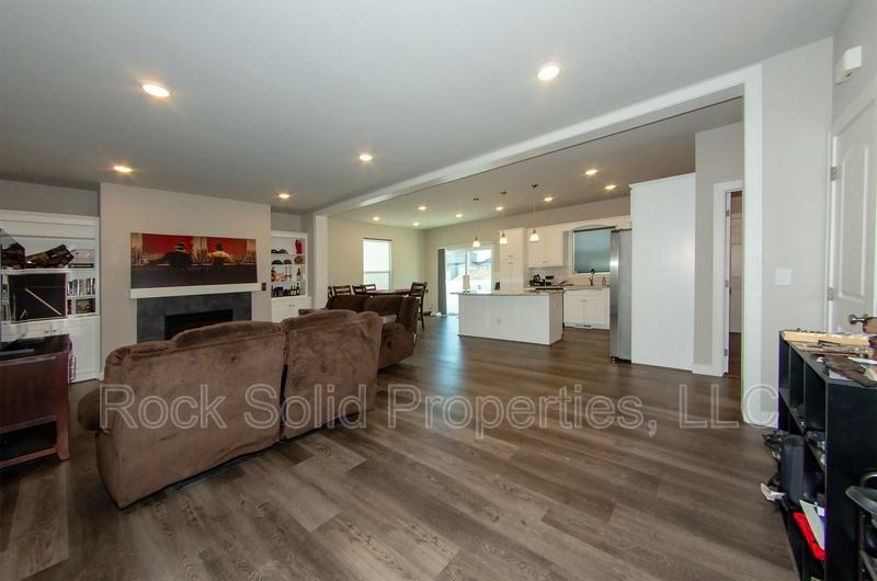 1638 Elsie Jean Trl - Photo 3 of 27