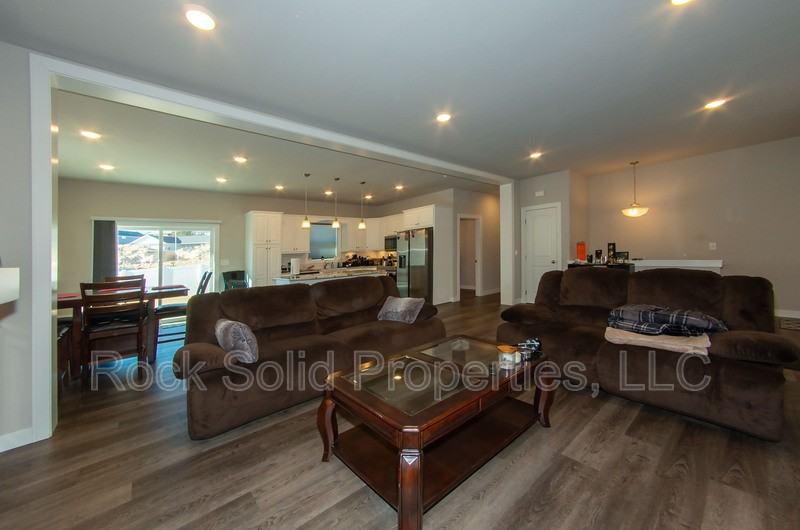 1638 Elsie Jean Trl - Photo 5 of 27