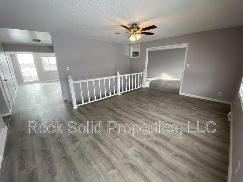 4703 E 17th St - Photo 6 of 31