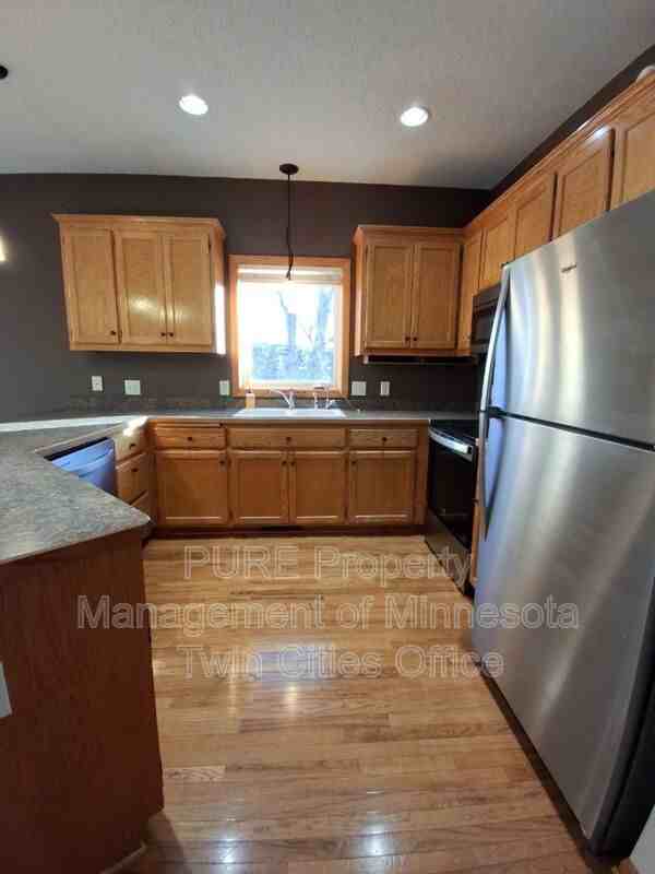 3181 Doneene Ln - Photo 5 of 25