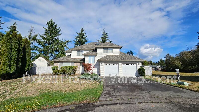 6453 Grand Pine Loop Ne - Photo 3 of 50