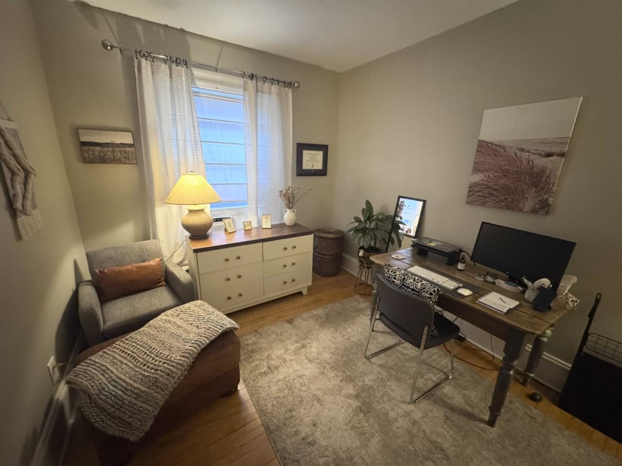 555 Gilmour St - Photo 6 of 6