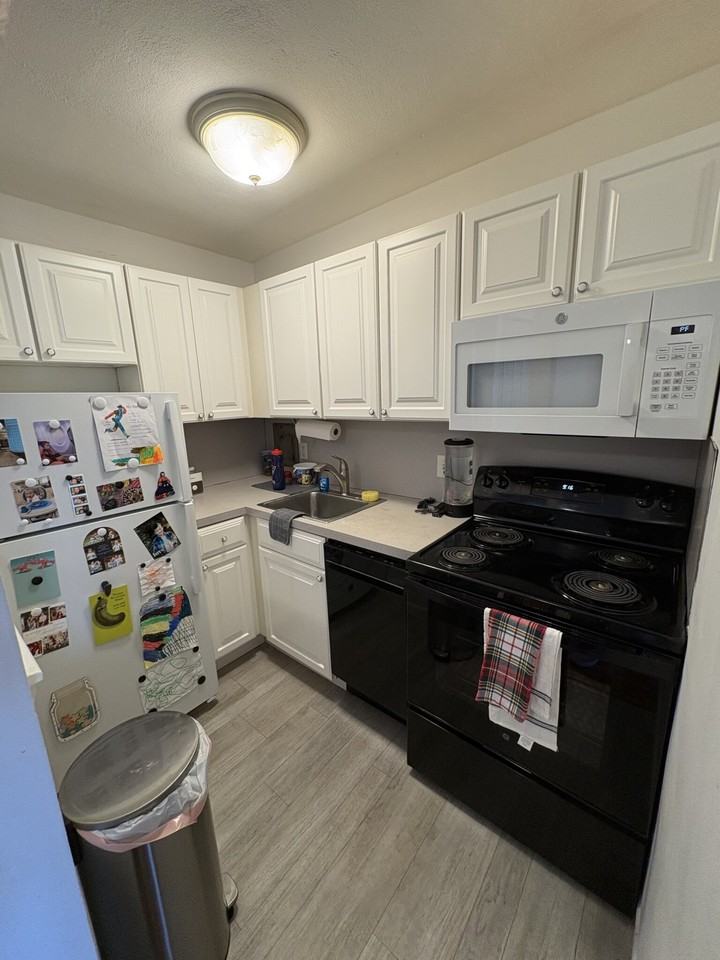 6 Gilson Rd #18 - Photo 4 of 9