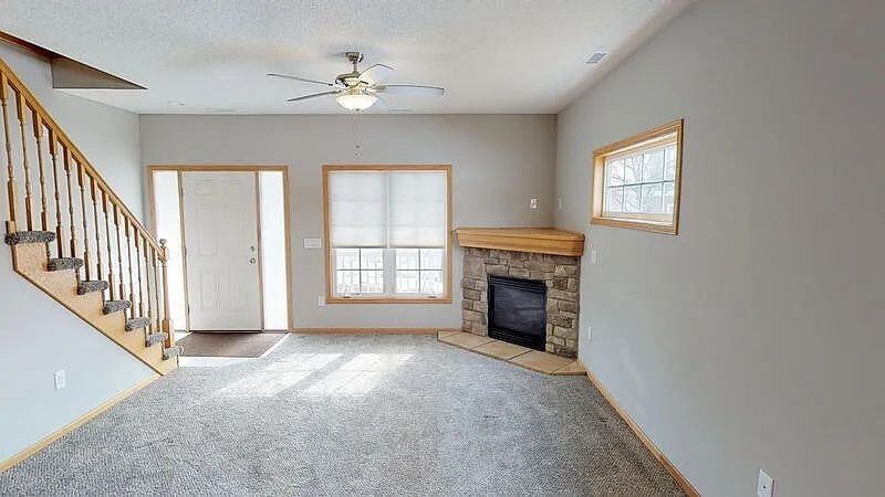 2204 Nw Ashton Ln #2 - Photo 3 of 15