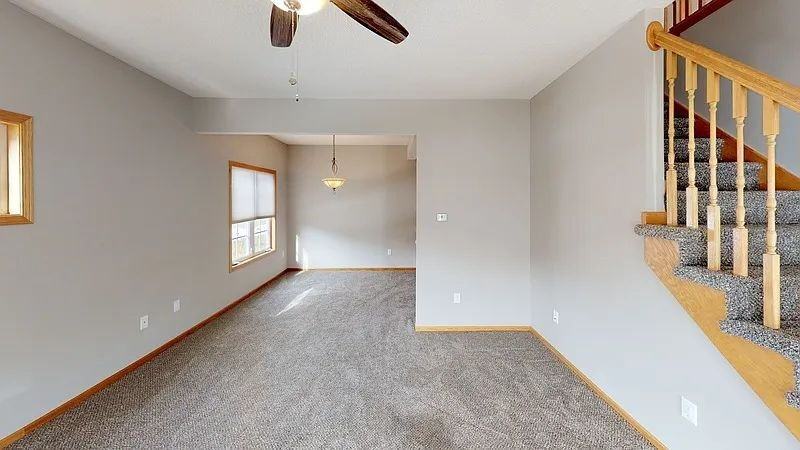 2204 Nw Ashton Ln #2 - Photo 4 of 15