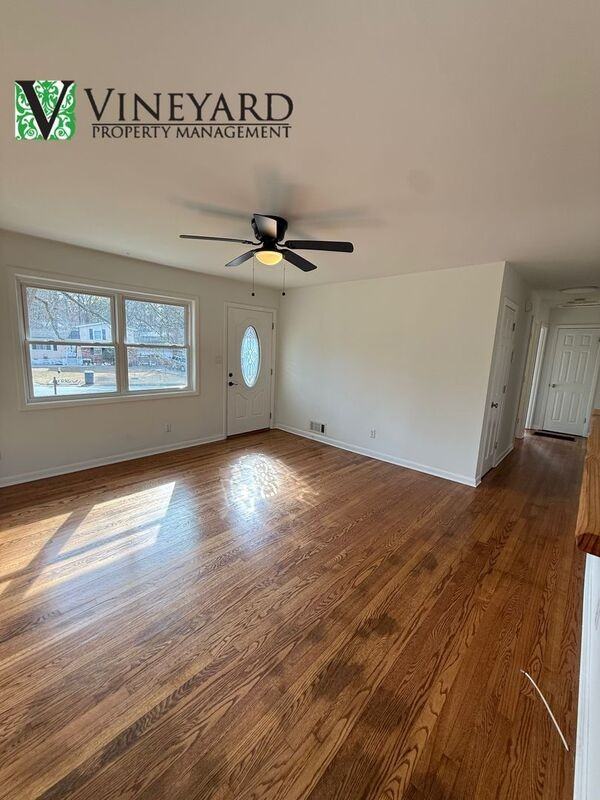 1023 Pine Valley Dr - Photo 5 of 19